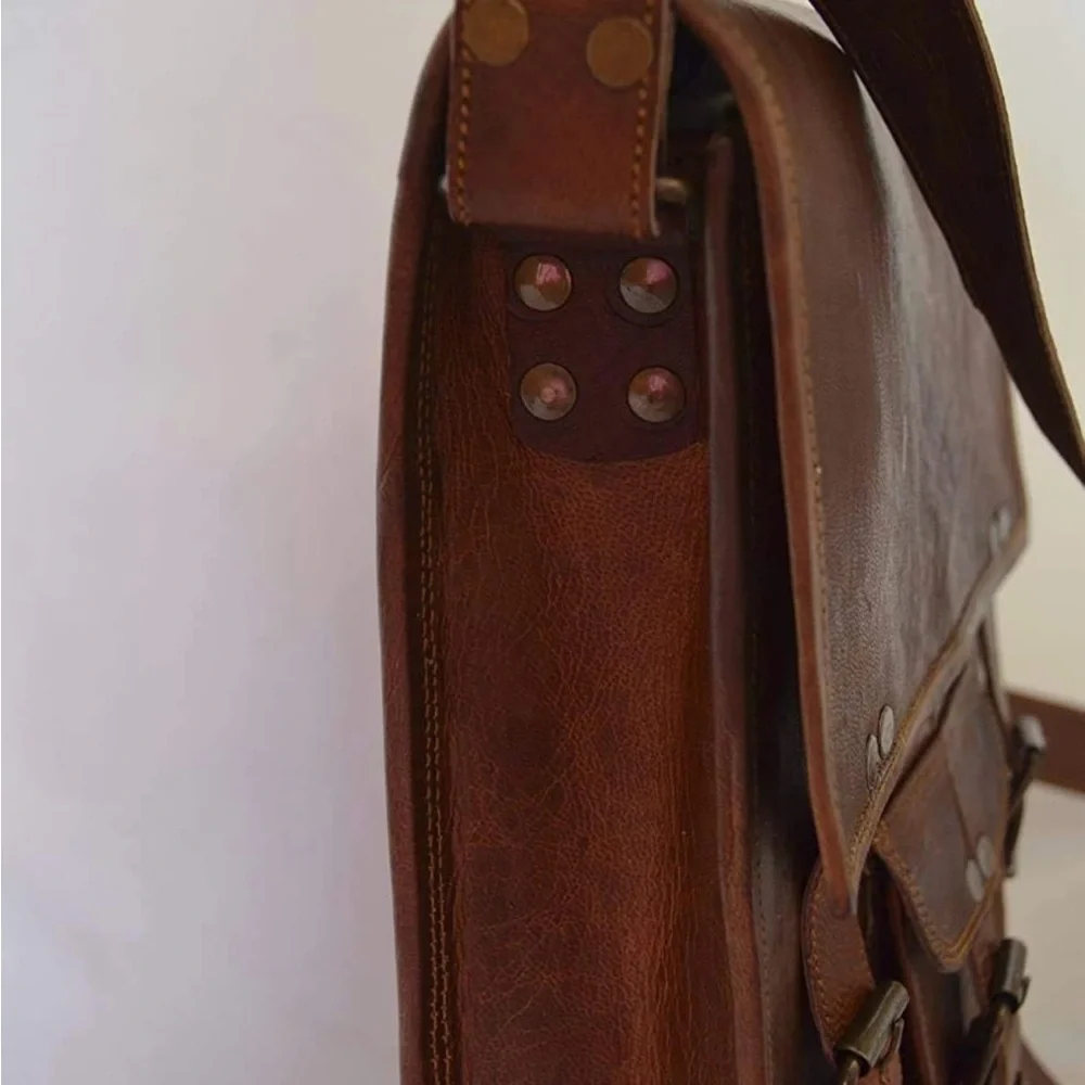 Leather Crossbody Bag for Man and Woman - Picture 4 of 8